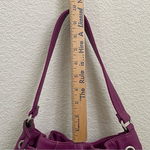 TIGNANELLO Purple Magenta Pebbled Leather Drawstring Tassel Bucket Shoulder Bag - Picture 6 of 16